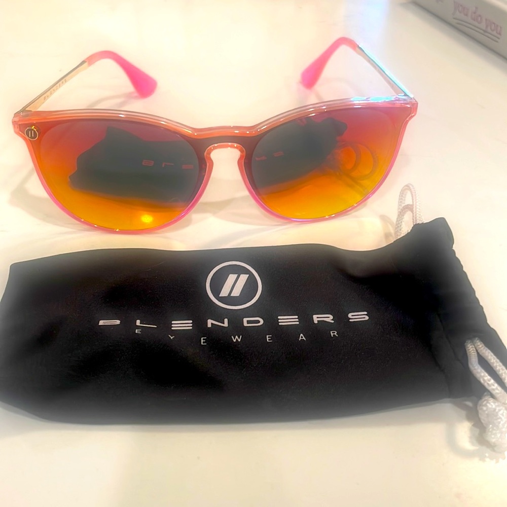 Brand New Blender Sunglasses- Epic Dreamer North Park X2 $ polarized 🕶️. Deal!